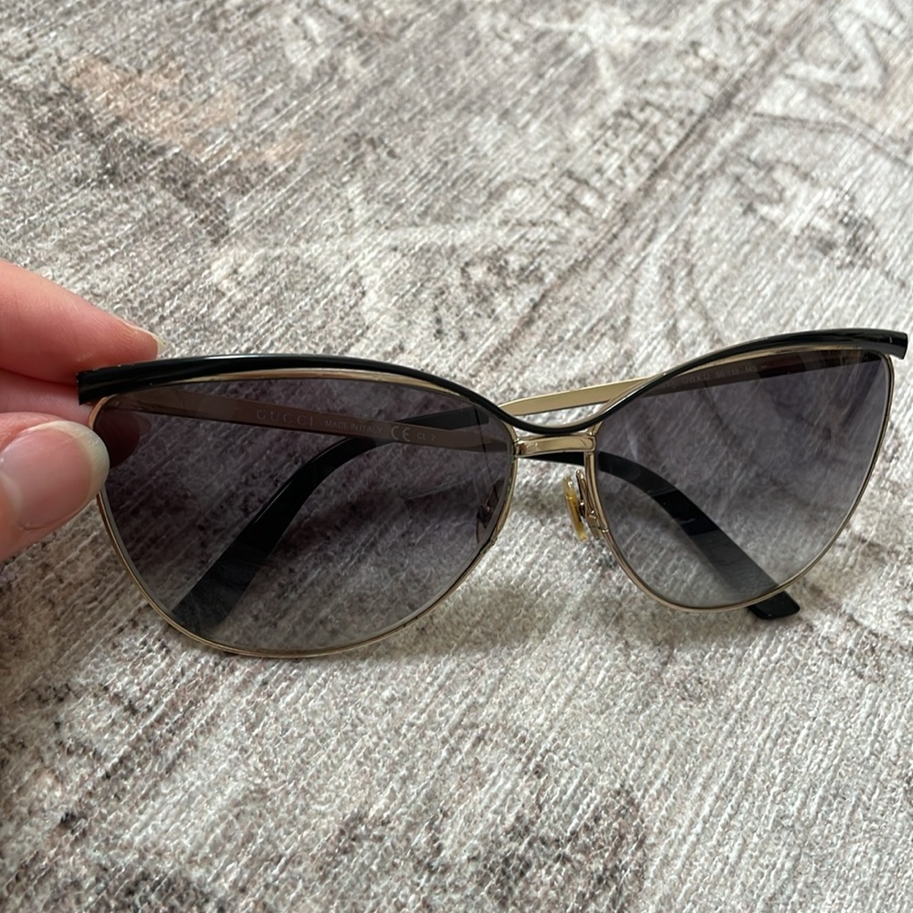 Authentic Gucci Designer Sunglasses - Rare Cat Eye GG2891/S
